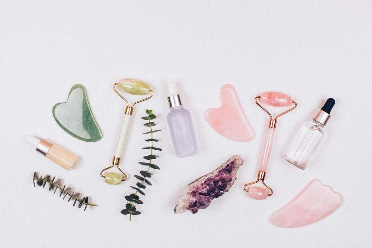 How to Choose the Right Face Oil for Gua Sha